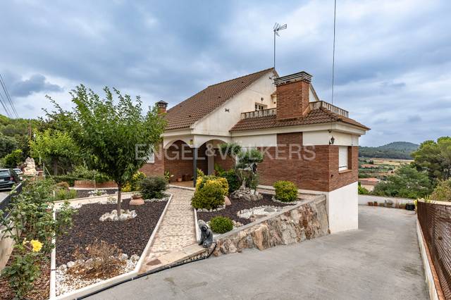 Casa-chalet en Venta en Caldes de Montbui