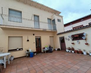 Vista exterior de Casa o xalet en venda en Ripoll amb Calefacció, Terrassa i Balcó