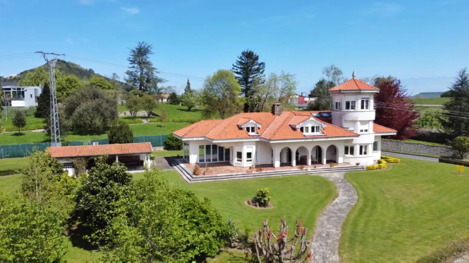 Vista exterior de Casa o chalet en venta en Reocín con Calefacción, Jardín privado y Terraza