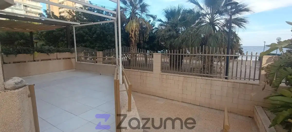 Terraza de Apartamento de alquiler en El Campello con Aire acondicionado, Jardín privado y Terraza