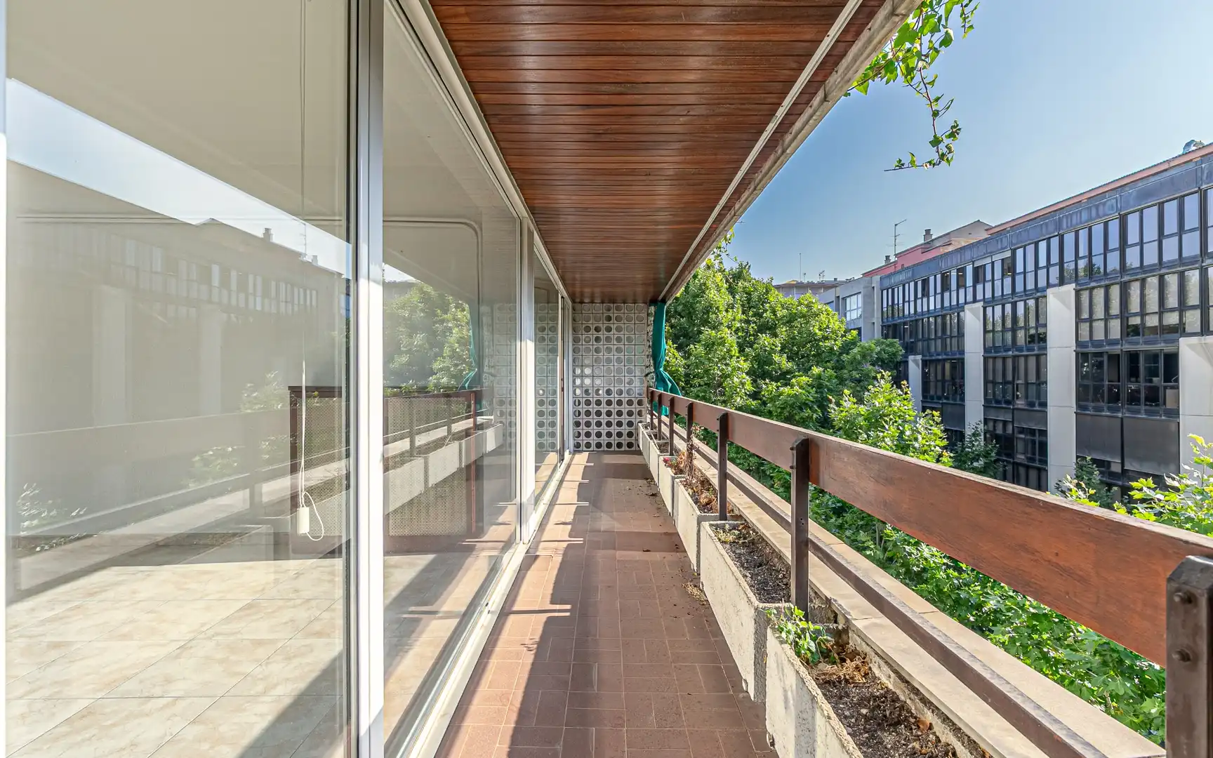 Piso en venta en Pere III, Centre - Passeig i Rodalies