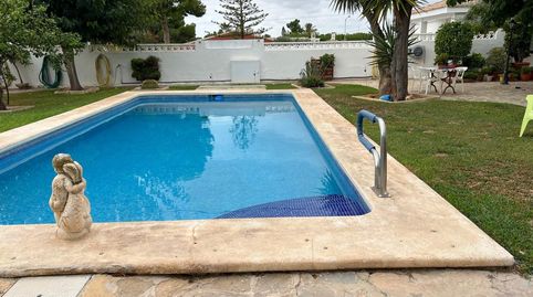 **Descubre el Lujo de Vivir en Mutxamiel: Chalet de Ensueño con Piscina Privada**CHALET INDEPENDIENTE EN VENTA EN MUTXAMIEL, imatge 4