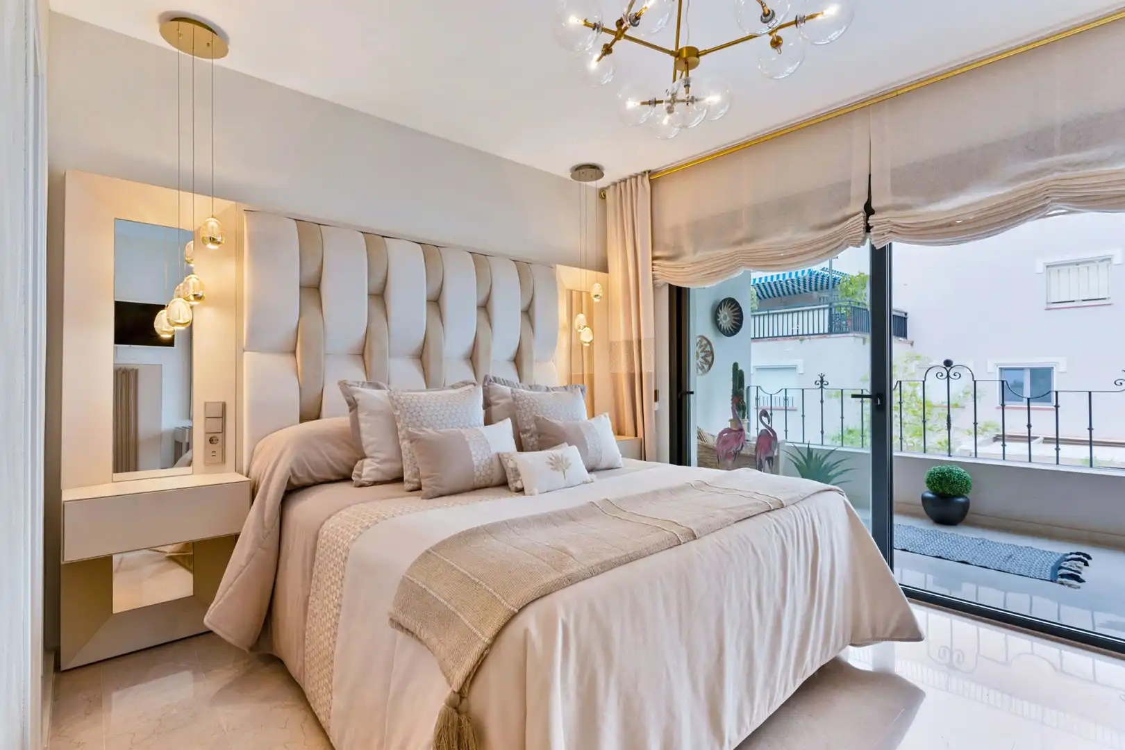 Bedroom of Attic for sale in Marbella  with Air Conditioner, Terrace and Furnished