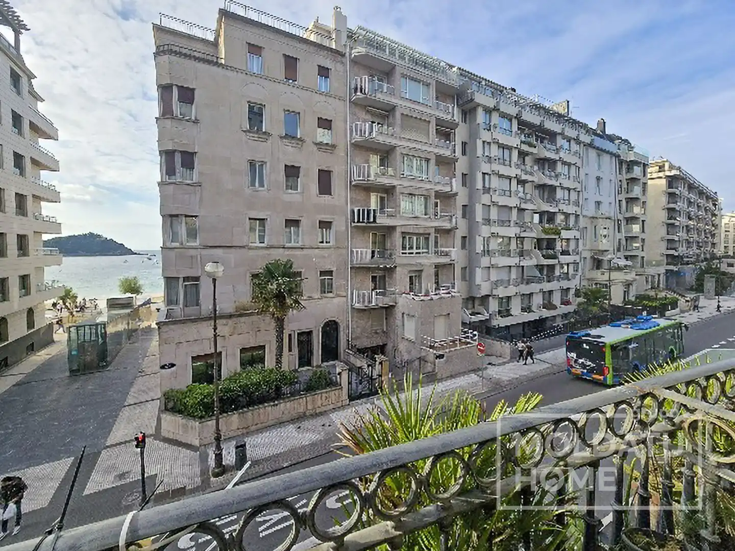 Exterior view of Apartments for sale in Donostia - San Sebastián   with Heating, Terrace and Furnished