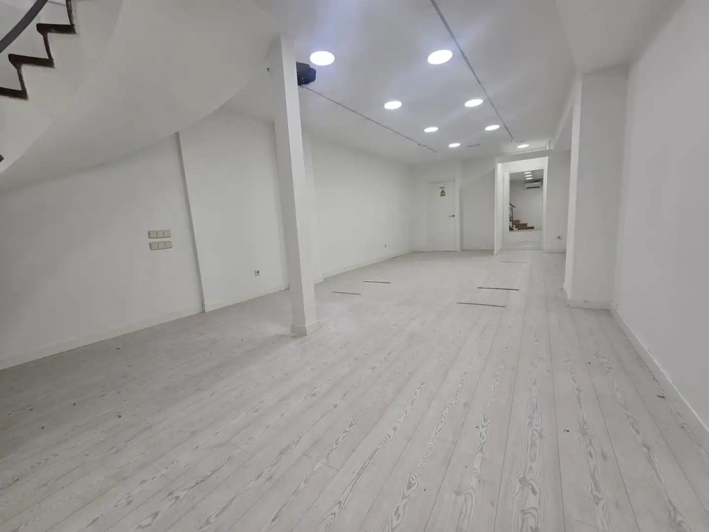 Commercial properties for rent in  Logroño  with Air Conditioner