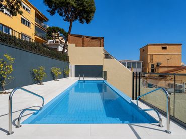 Mini appartamento con piscina in vendita a Centro