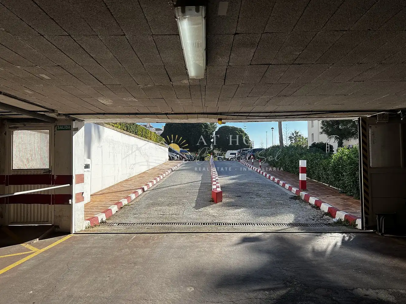 Parkplatz von Garage zum Verkauf in Torrox