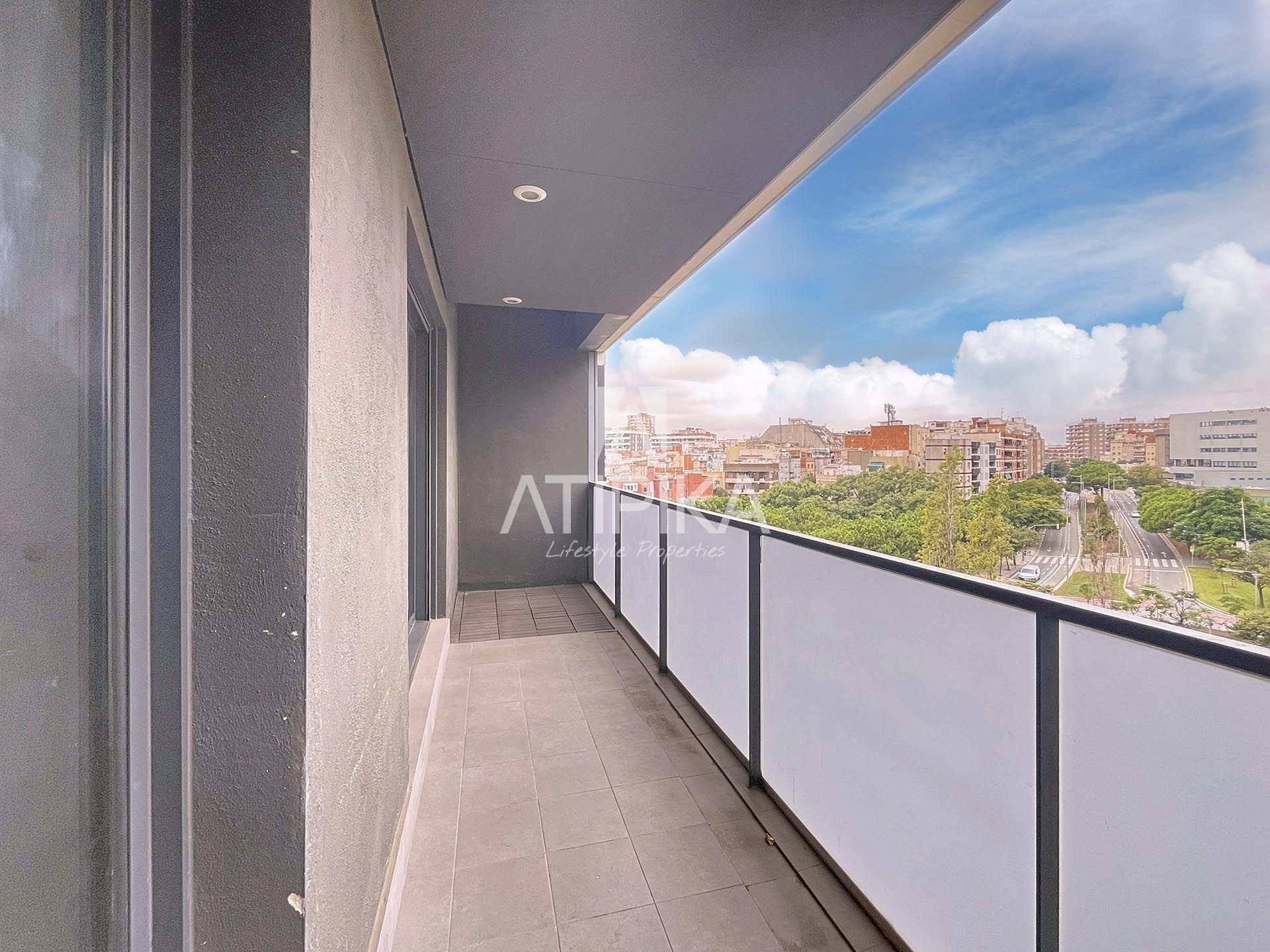 Terrassa de Pis en venda en L'Hospitalet de Llobregat amb Aire condicionat, Parquet i Terrassa