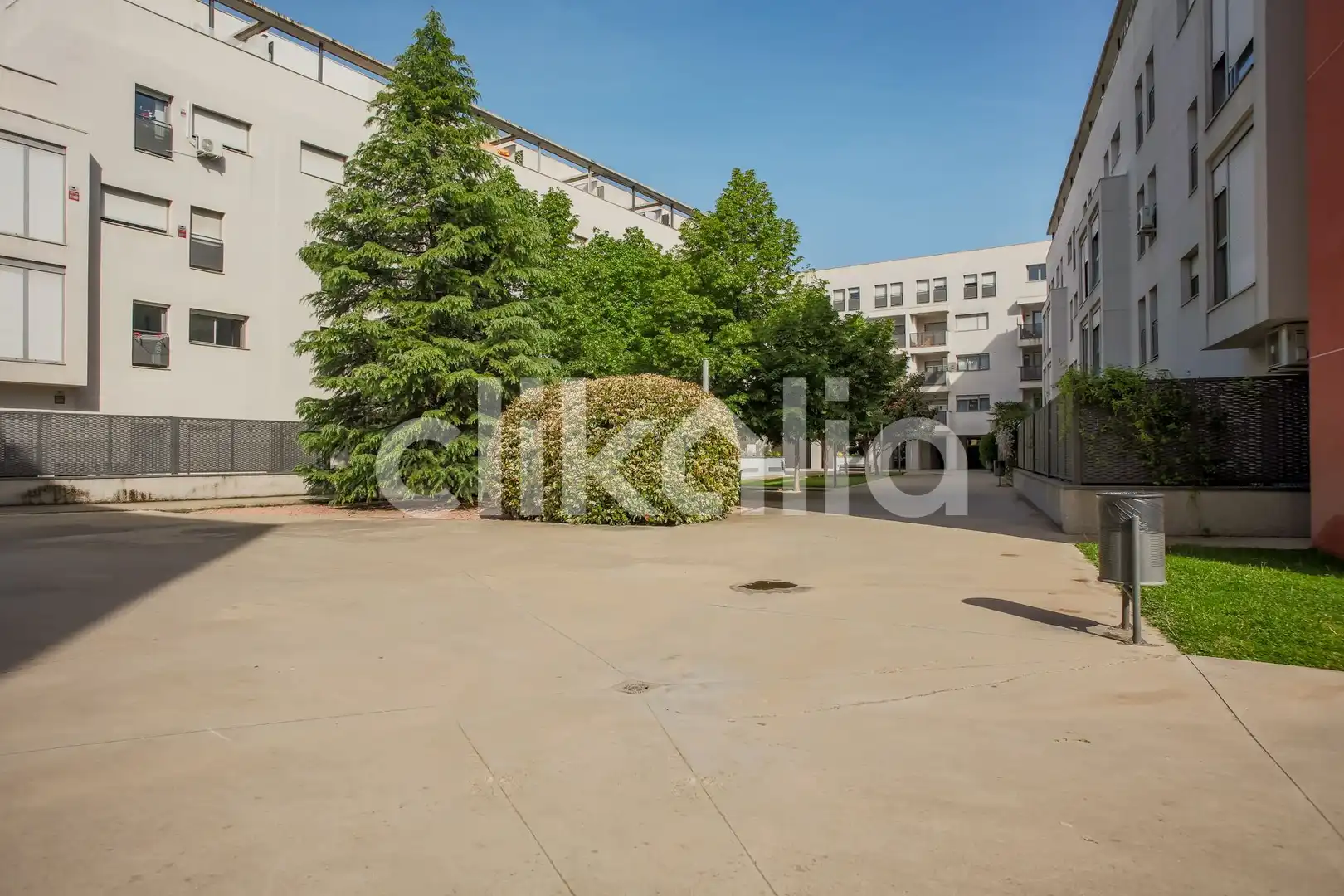 Parking de Piso en venta en Torrejón de Ardoz con Calefacción, Trastero y Piscina