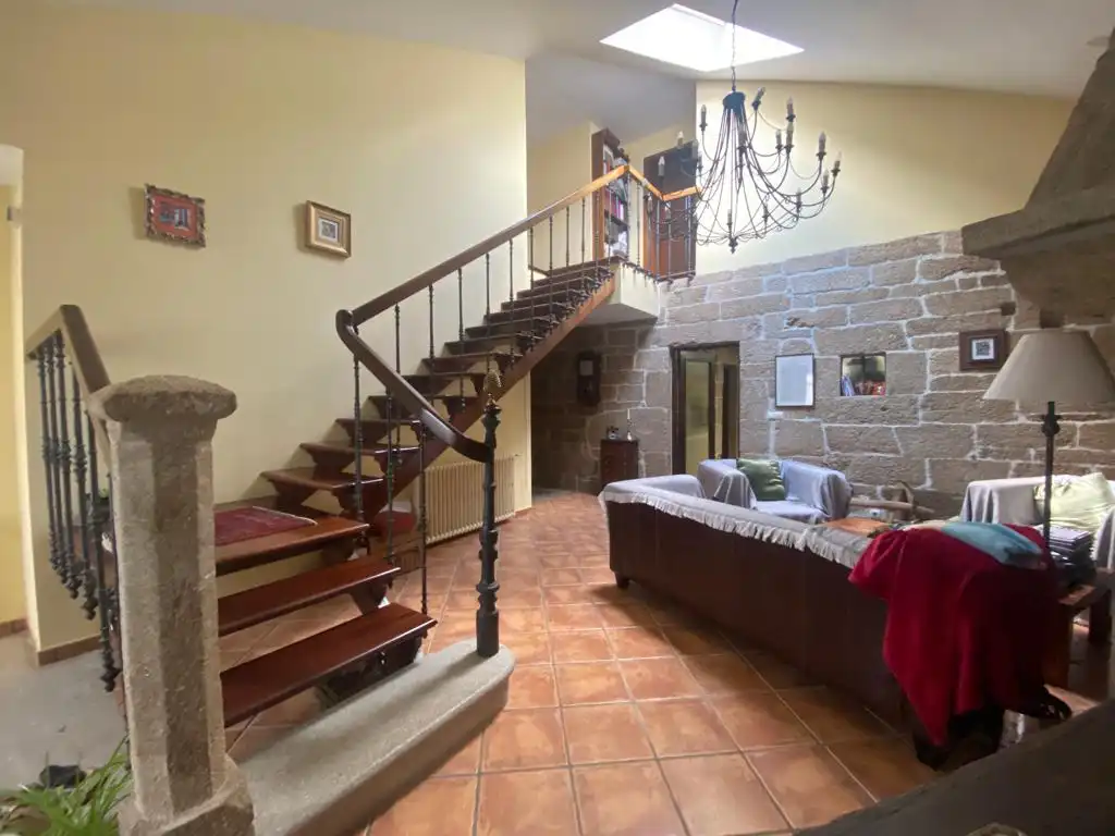 Country homes for sale in Boborás  with Heating, Private garden and Parquet flooring