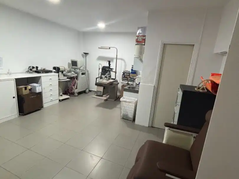 Commercial properties for sale in Algete  with Air Conditioner and Furnished