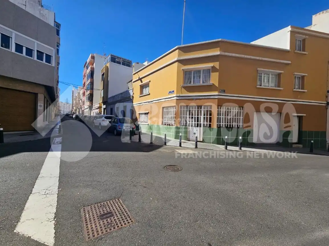 Vista exterior de Local en venda en Las Palmas de Gran Canaria