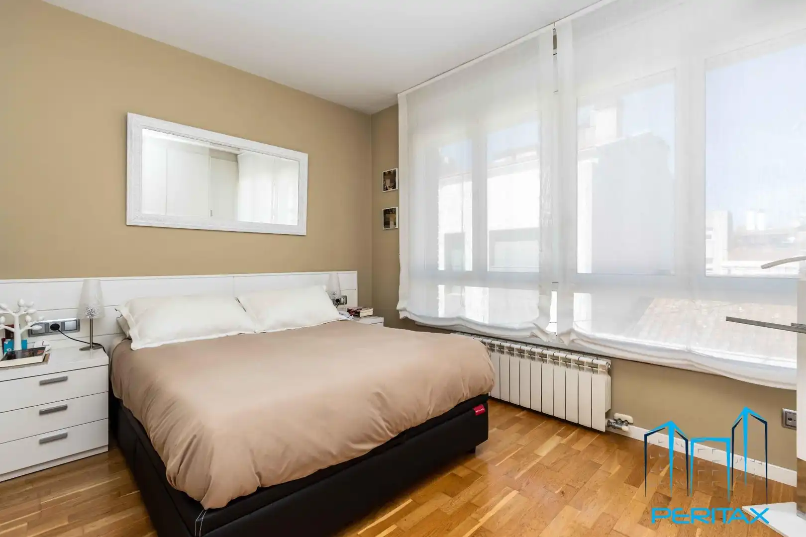 Dormitori de Casa o xalet en venda en Sabadell amb Aire condicionat, Calefacció i Terrassa