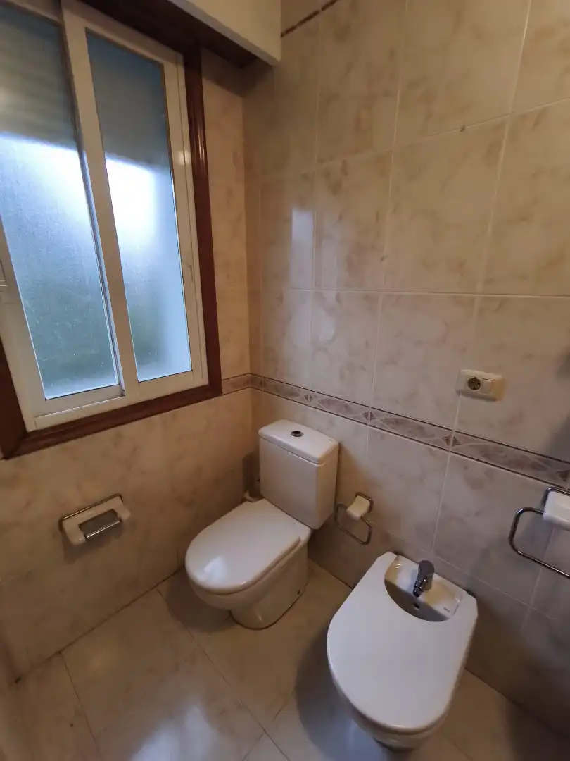 Baño de Casa o chalet en venta en Barbadás con Calefacción, Jardín privado y Parquet