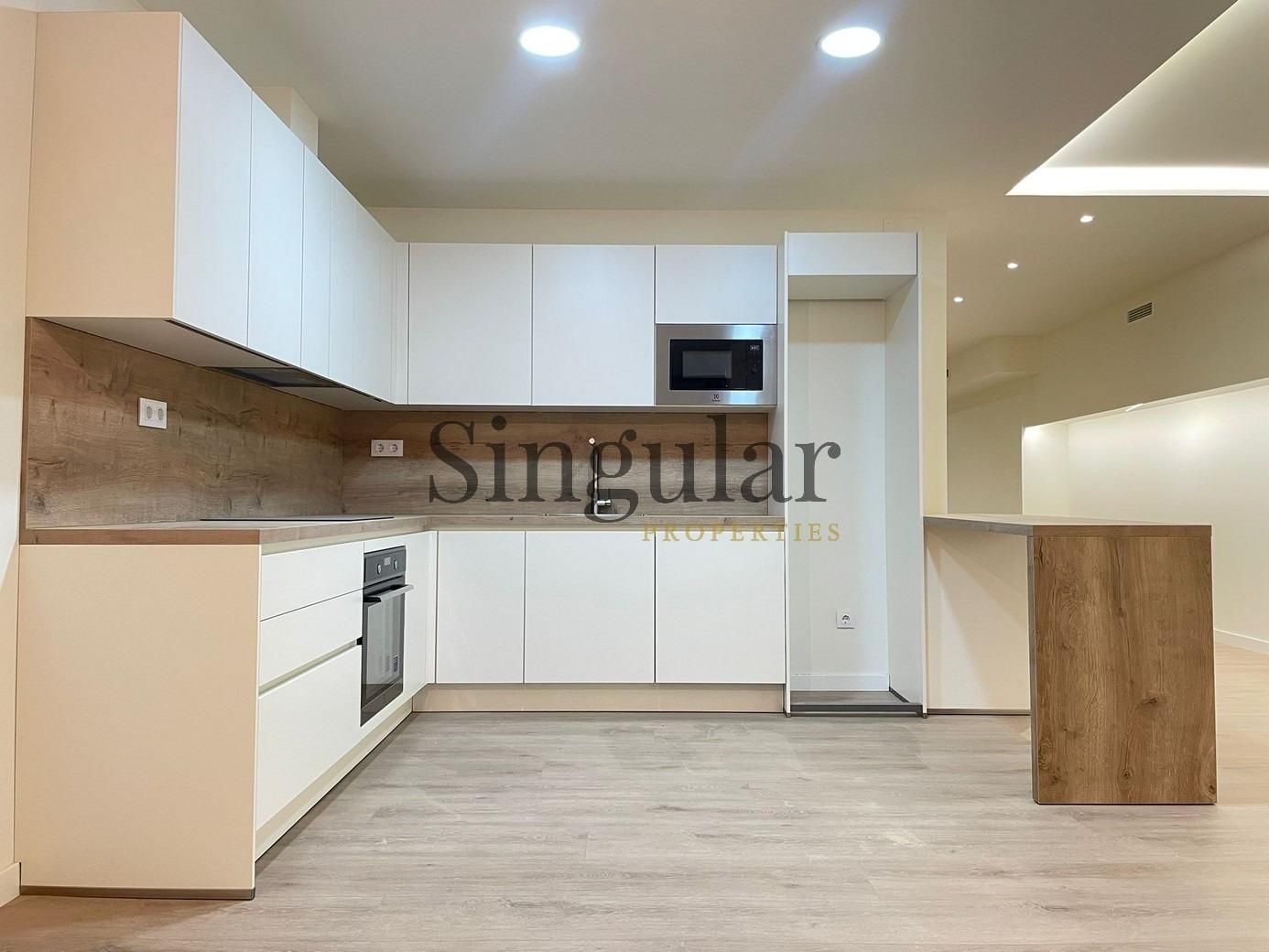 Kitchen of Office for sale in  Barcelona Capital  with Heating