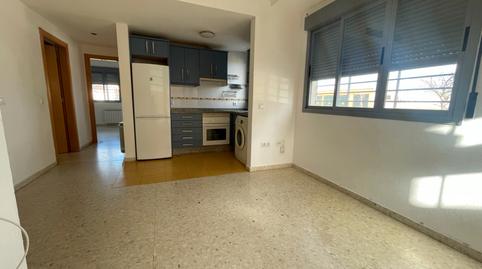 Foto 3 de Apartament en venda a Calle Antonio Covarsí Rojas, Carretera de Sevilla - Los Montitos, Badajoz Capital
