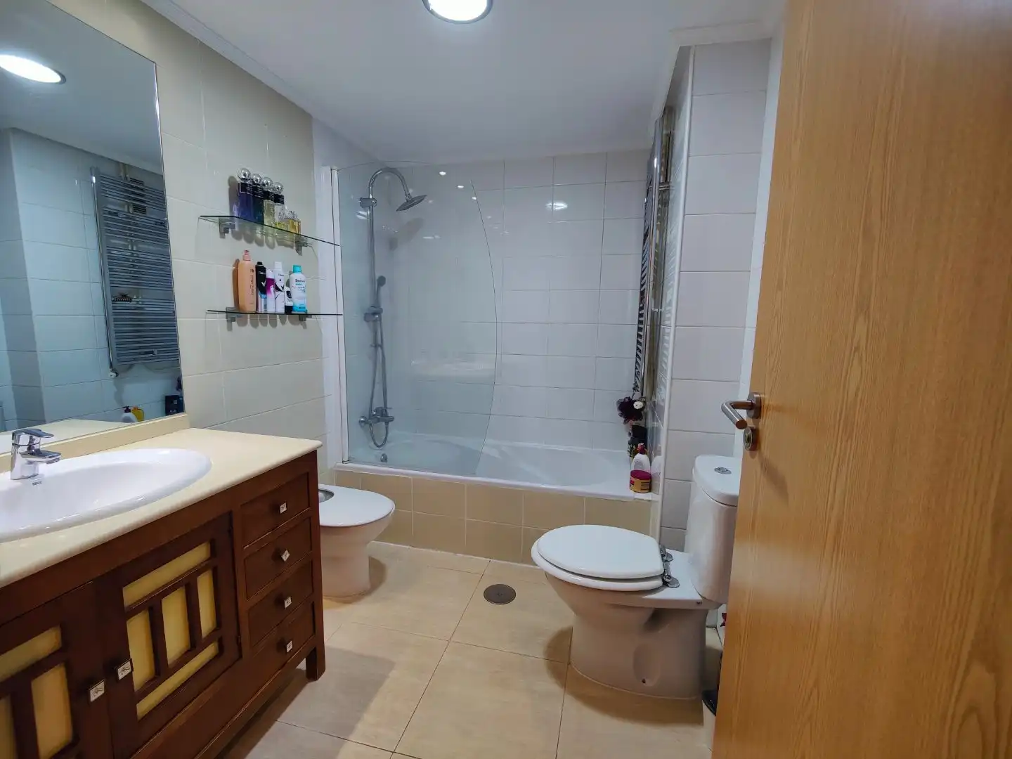Bathroom of Flat for sale in Badajoz Capital  with Air Conditioner
