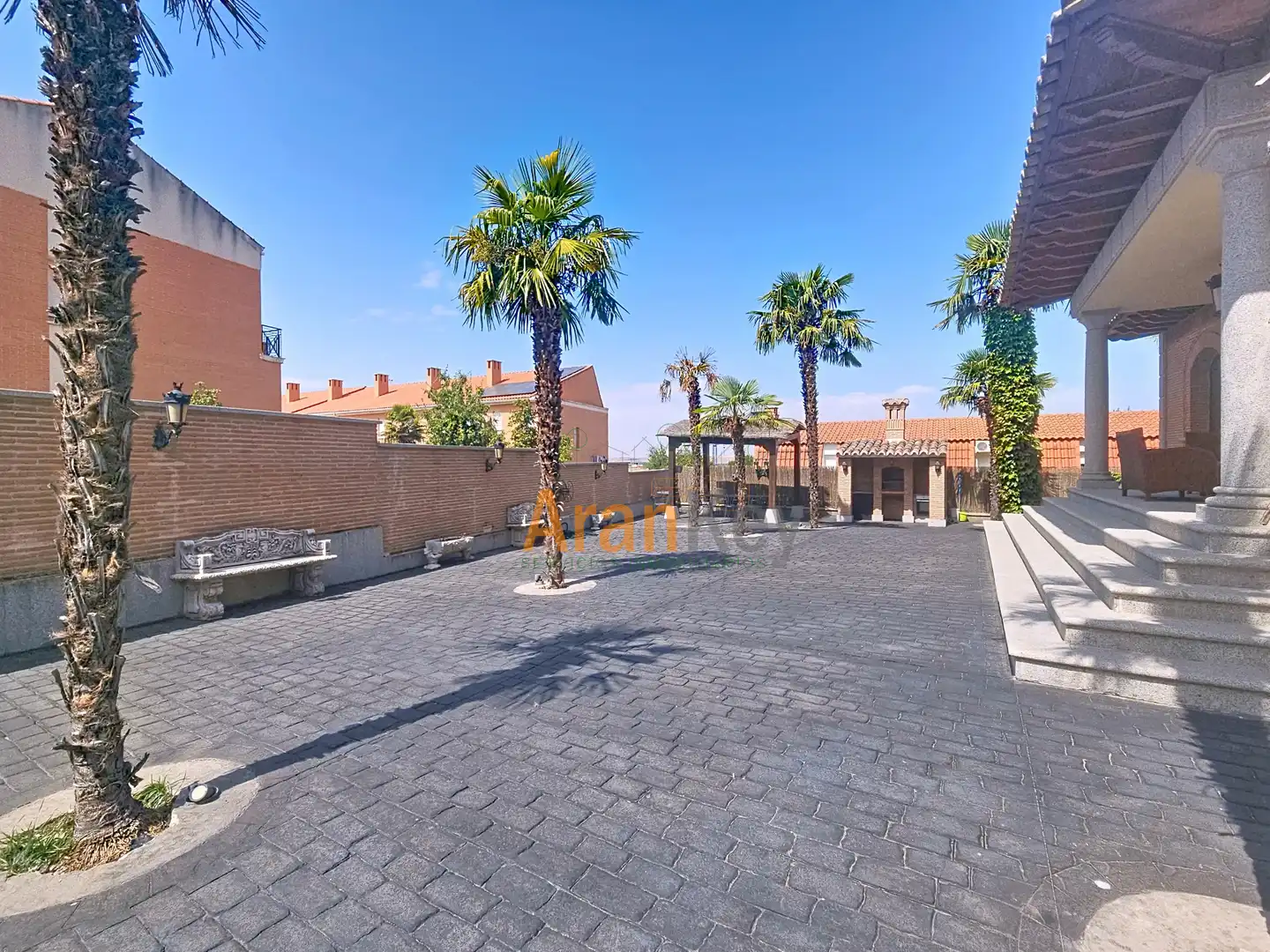 Exterior view of Houses for sale in Aranjuez  with Air Conditioner, Heating and Private garden