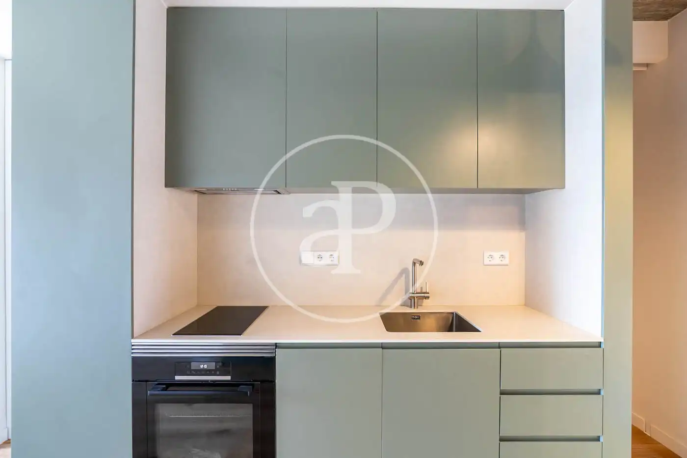 Küche von Wohnung zum Verkauf in Barcelona mit Klimaanlage, Heizung und Balkon