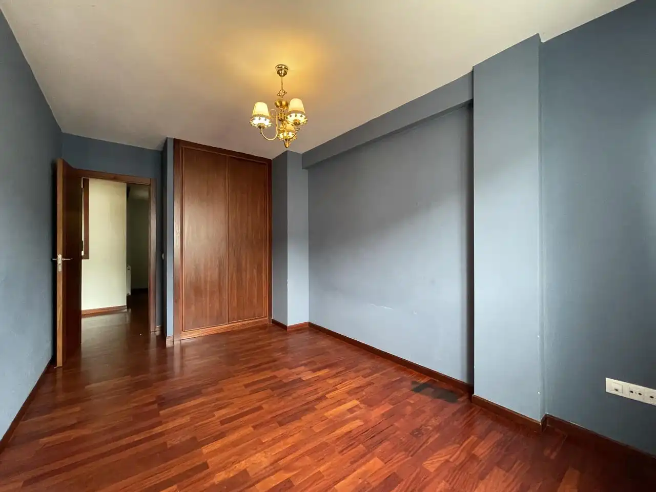 Habitación de Piso en venta en Arteixo con Calefacción, Parquet y Terraza