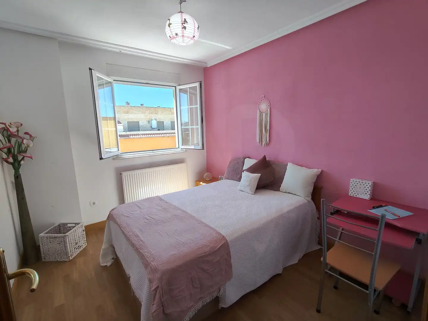 Habitación de Ático en venta en Santa Marta de Tormes con Calefacción y Terraza