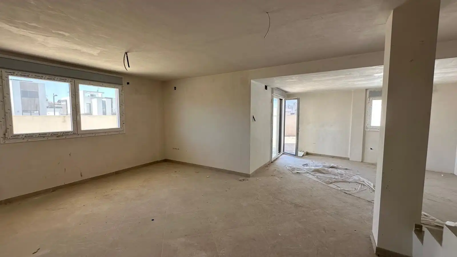 Semi-detached house for sale in Calle del Río Beiro, imagen 3