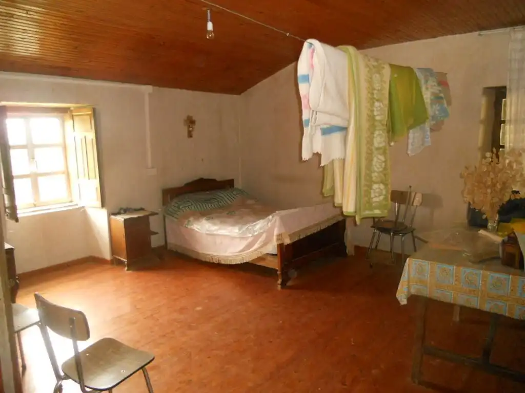 Dormitori de Casa o xalet en venda en Portomarín amb Moblat