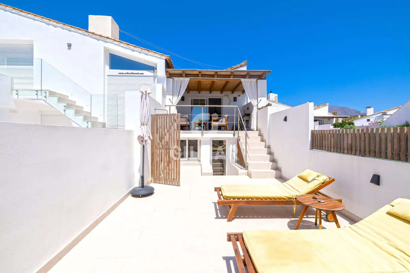 Terrassa de Casa adosada en venda en Estepona amb Jardí privat
