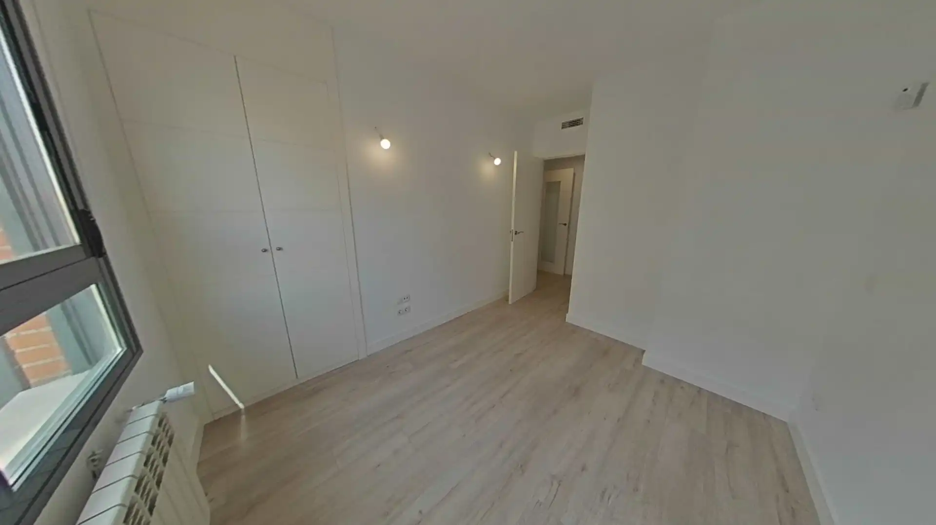 Bedroom of Flat for sale in Madrid  with Air Conditioner, Heating and Parquet flooring