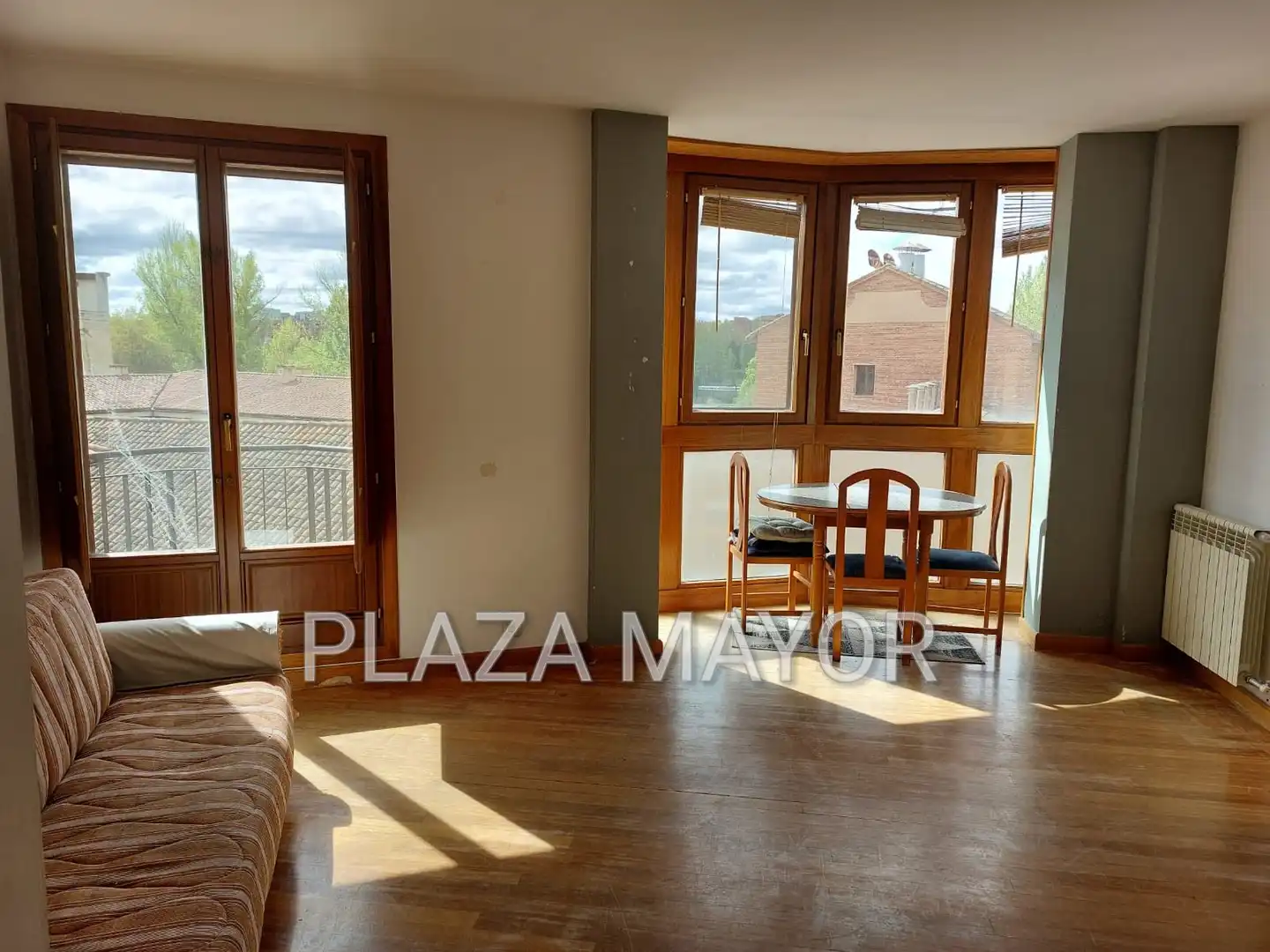 Exterior view of Apartments for sale in Salamanca Capital  with Heating, Furnished and Community pool