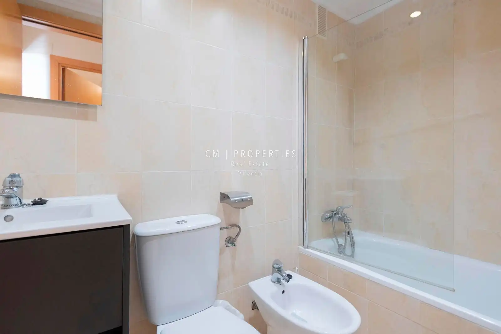 Bany de Pis en venda en Oropesa del Mar / Orpesa amb Aire condicionat, Piscina i Moblat