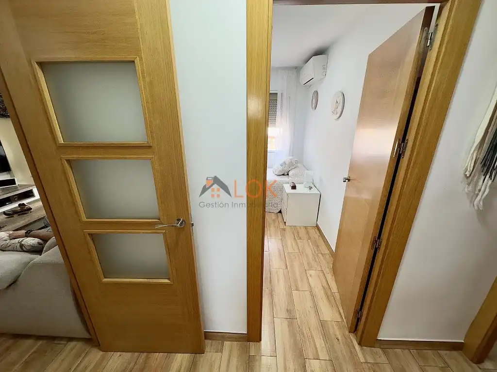 Flat for sale in Málaga  with Air Conditioner, Terrace and Furnished