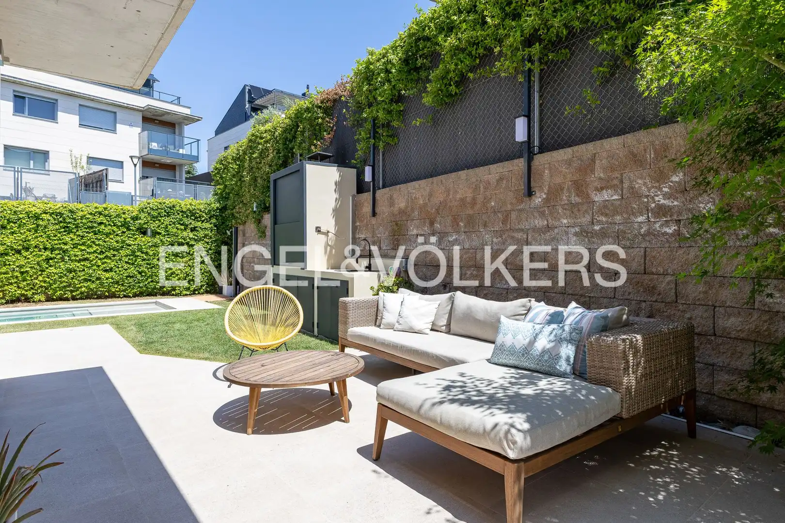 Terrace of Detached homes for rent in Boadilla del Monte  with Air Conditioner, Heating and Private garden