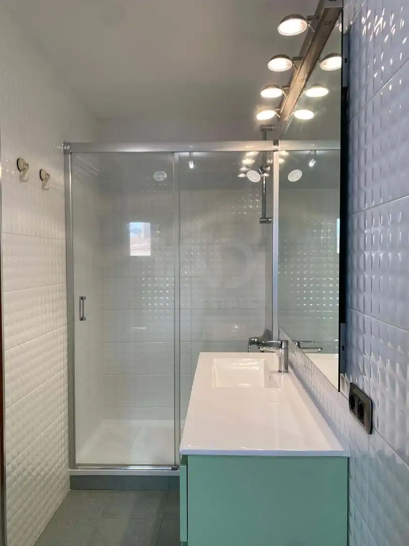 Bathroom of Duplexes for sale in Terrassa  with Heating and Terrace