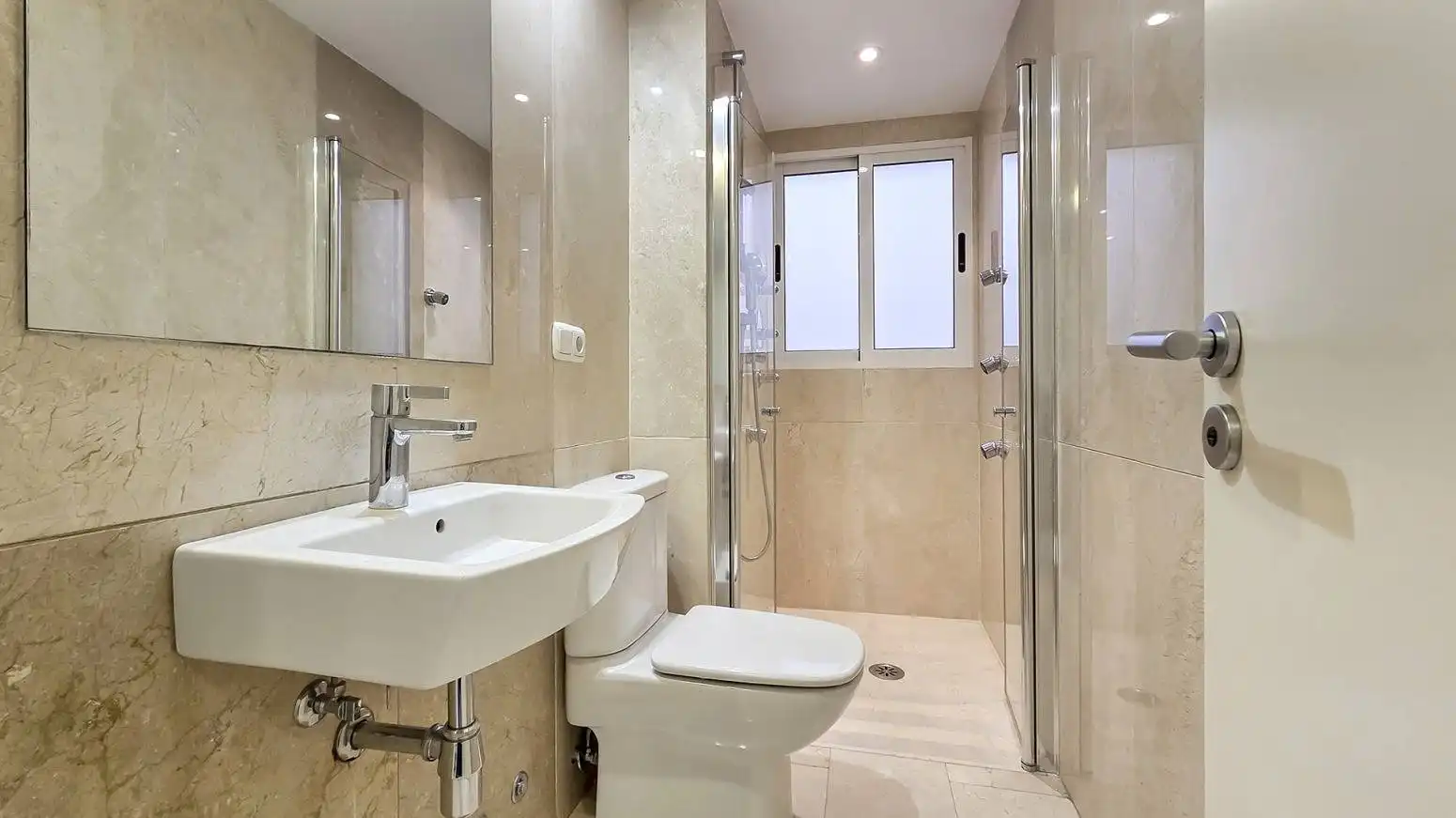 Piso con ascensor en venta en Calle de Játiva, imagen 24