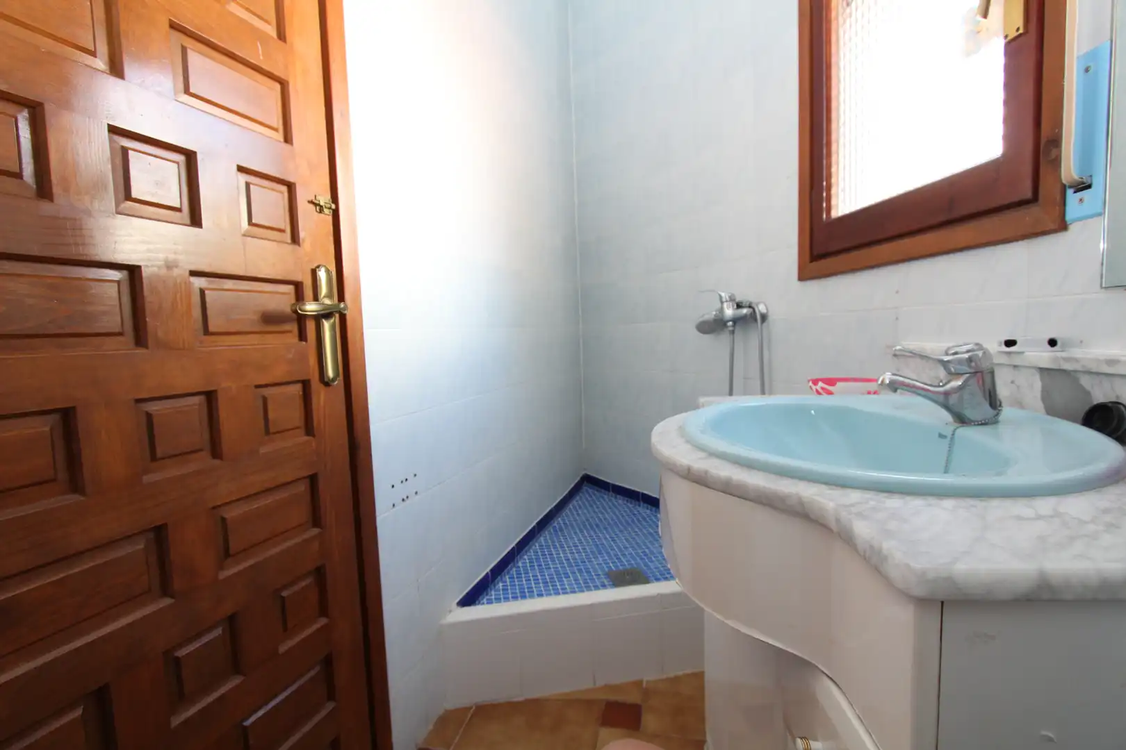 Bany de Casa o xalet en venda en Mont-roig del Camp amb Aire condicionat, Jardí privat i Terrassa