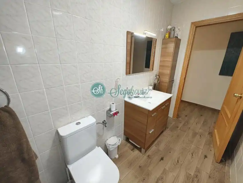 Baño de Piso en venta en Casla con Calefacción y Trastero