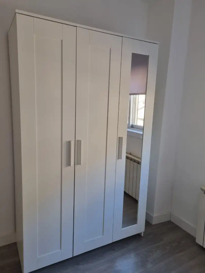Habitación de Piso para compartir en Ávila con Calefacción, Parquet y Amueblado