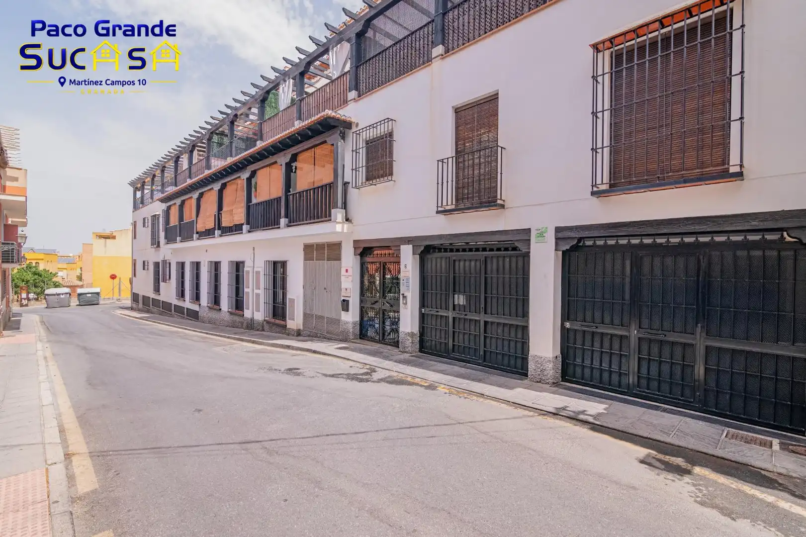 Vista exterior de Piso en venta en La Zubia con Calefacción y Balcón