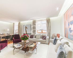 Living room of Flat for sale in  Madrid Capital  with Air Conditioner and Heating