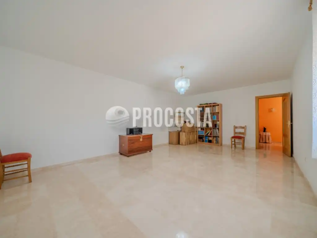 Sala d'estar de Casa o xalet en venda en Fuente Vaqueros amb Aire condicionat, Jardí privat i Terrassa