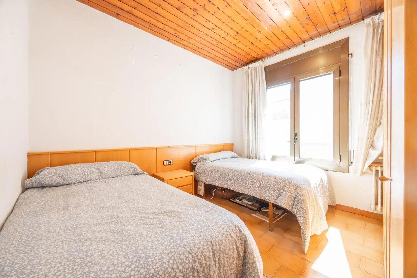 Detached homes for sale in Carrer del Collsacabra, Roda de Ter