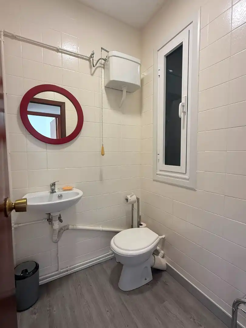Baño de Piso de alquiler en Ferrol con Parquet, Amueblado y Horno