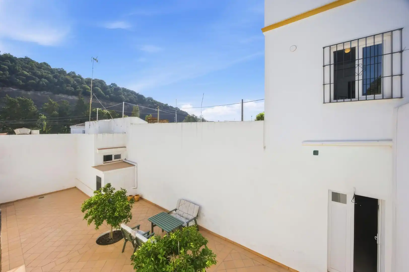 Außenansicht von Haus oder Chalet zum Verkauf in Vejer de la Frontera mit Privatgarten, Terrasse und Möbliert