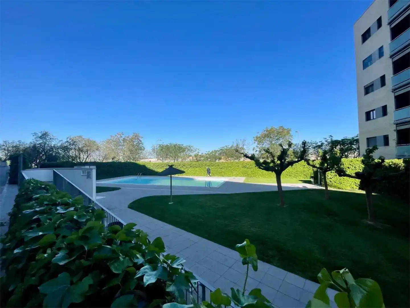 Piscina de Piso en venta en Lleida con Aire acondicionado, Jardín privado y Parquet