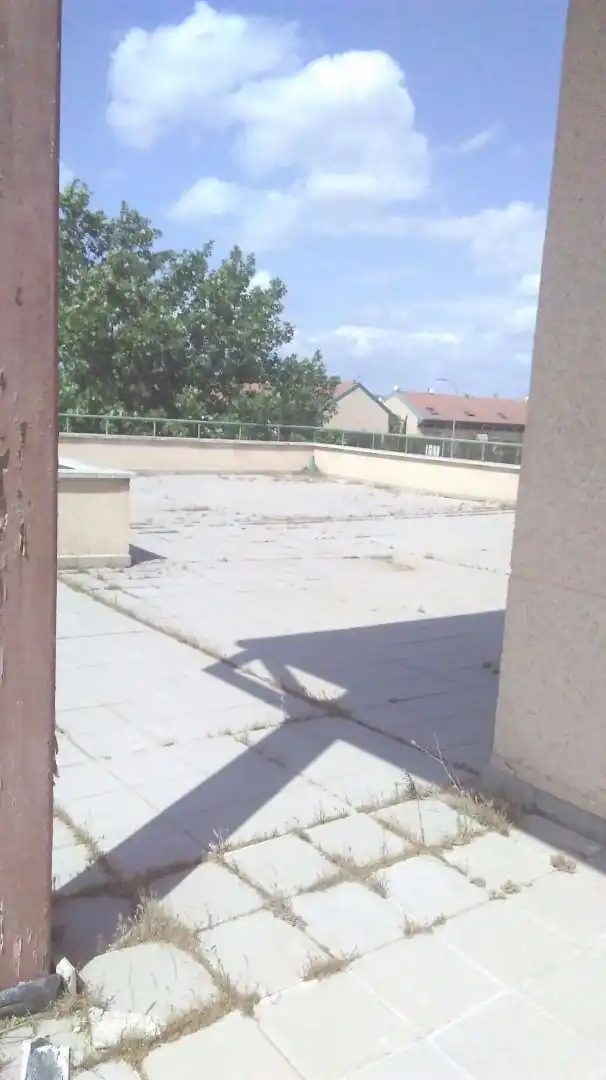 Local de lloguer a Avenida de Levante, Casco Histórico