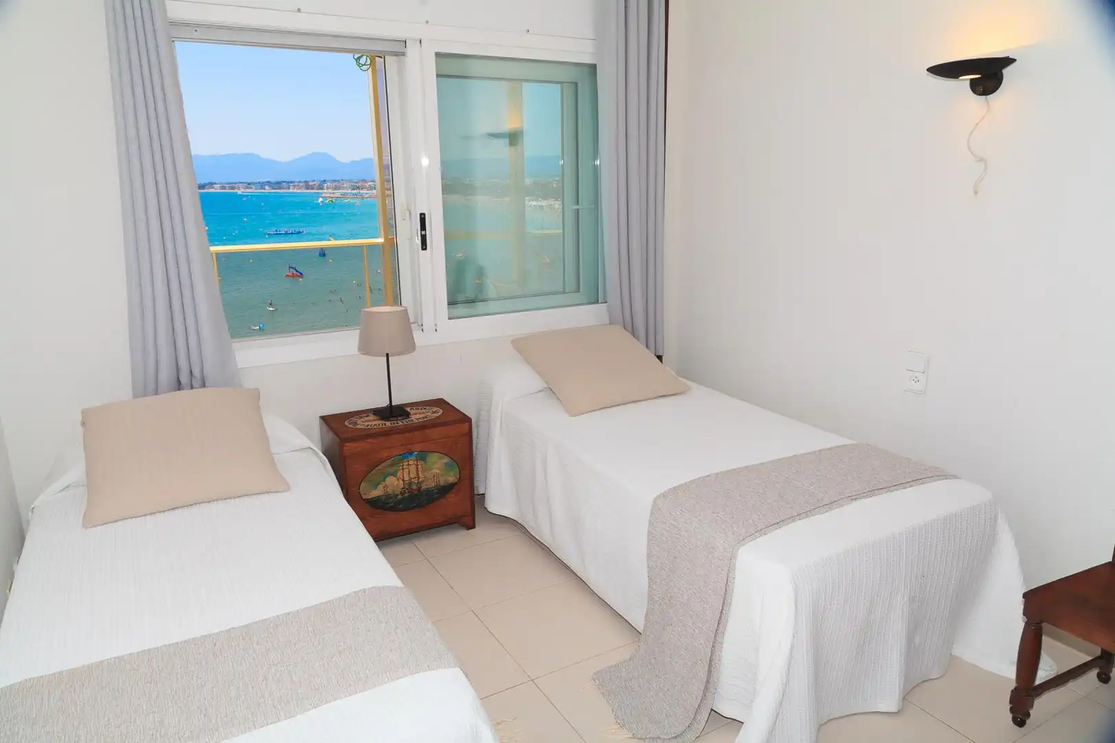 Apartments for sale in de Colón, 15, Mar i Camp - Platja dels Capellans