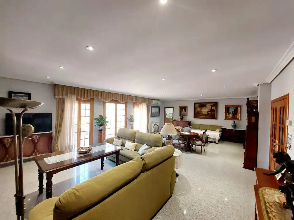 Sala d'estar de Casa o xalet en venda en Badajoz