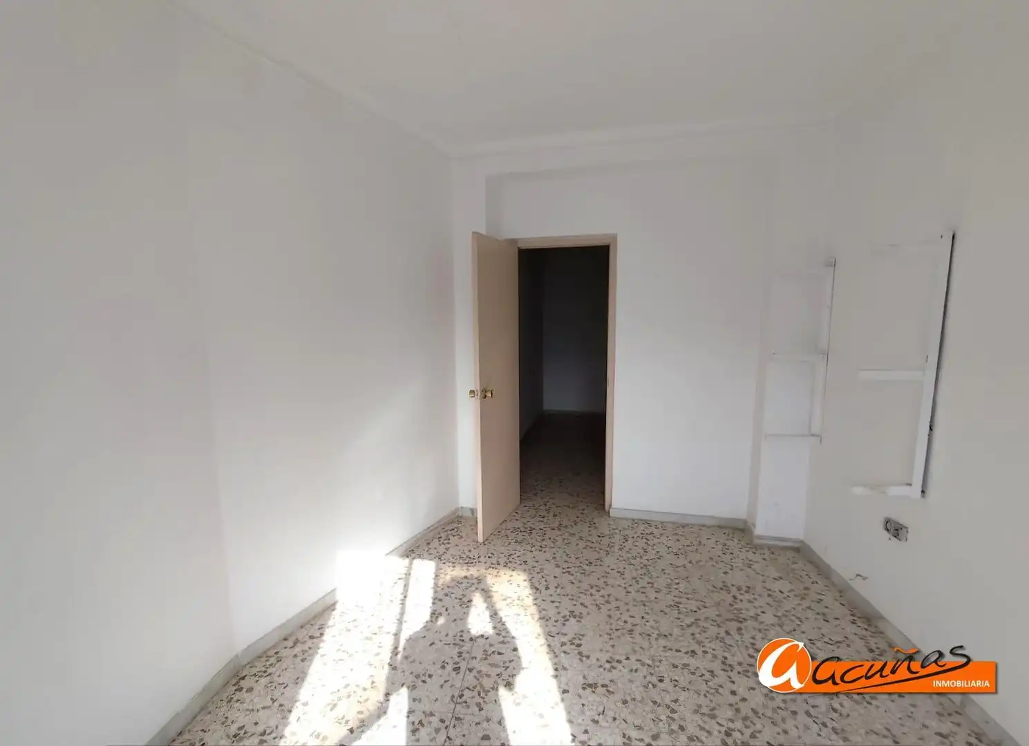 Casa adosada en venta en del Angel, Cuevas de San Marcos