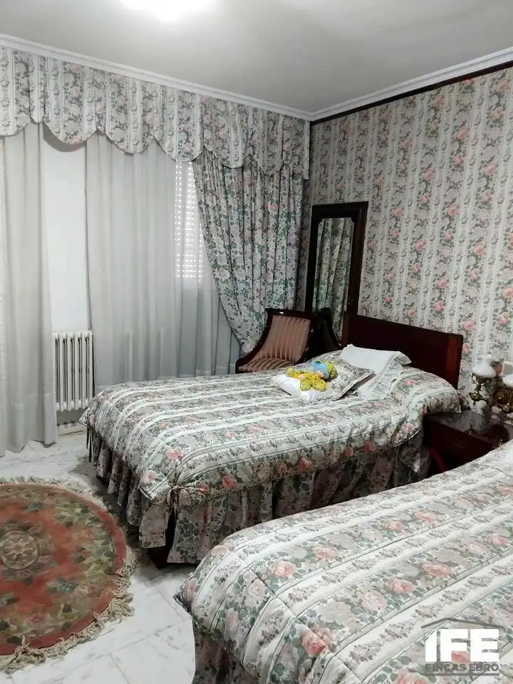 Habitación de Piso de alquiler en Alagón con Terraza y Amueblado